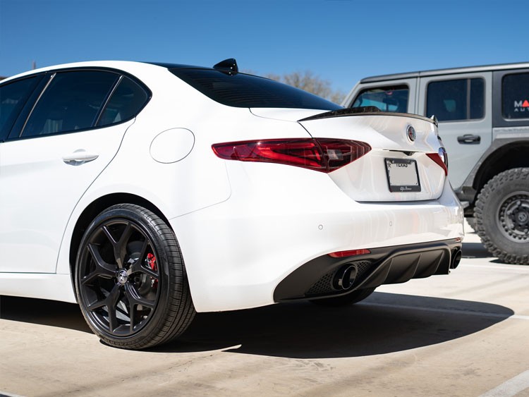 Alfa Romeo Giulia Trunk Spoiler Quadrifoglio Style 100 Carbon Fiber Carbon